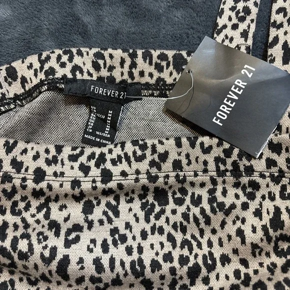 Y2K Leopard Print Bodycon Knit Mini Dress Medium Womens Forever 21 Slit 90s NWT - Picture 6 of 7
